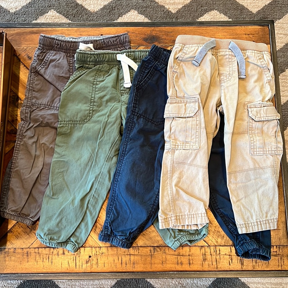 Carters lot of 4 toddler boys pants